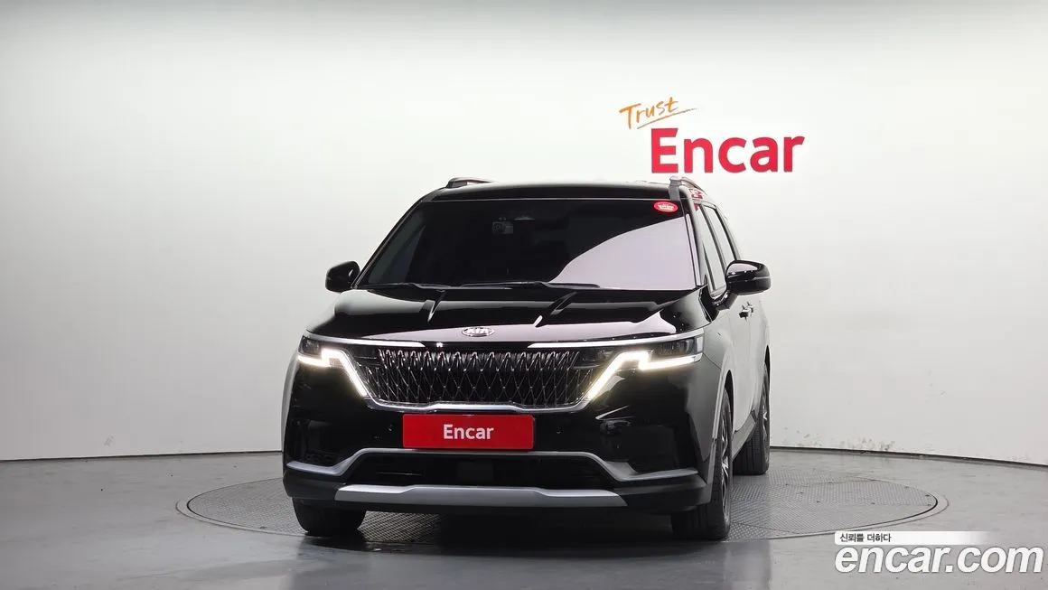 Kia Carnival — фото 3