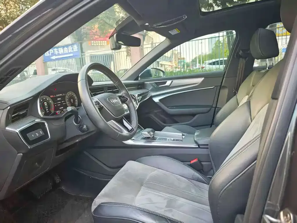 Audi A6L 2021 из CN, фото 5