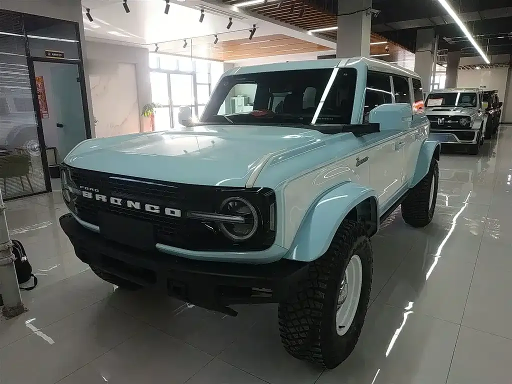 Ford Bronco 2024 из CN, фото 1