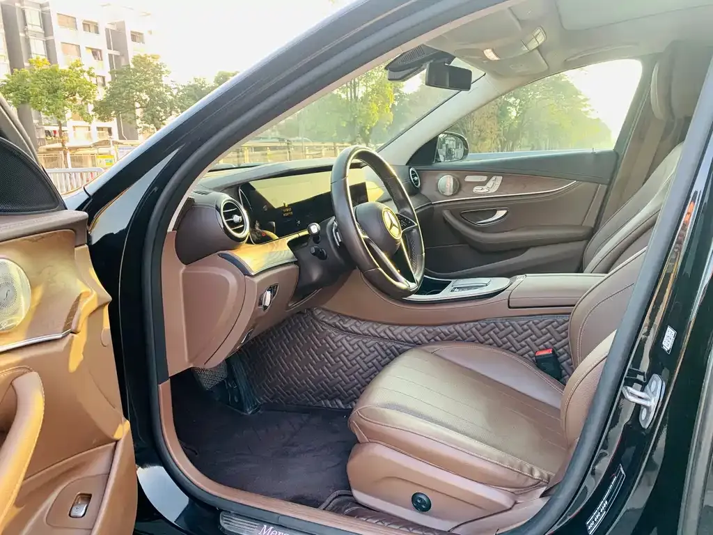 Mercedes-Benz E-Class 2022 из CN, фото 2