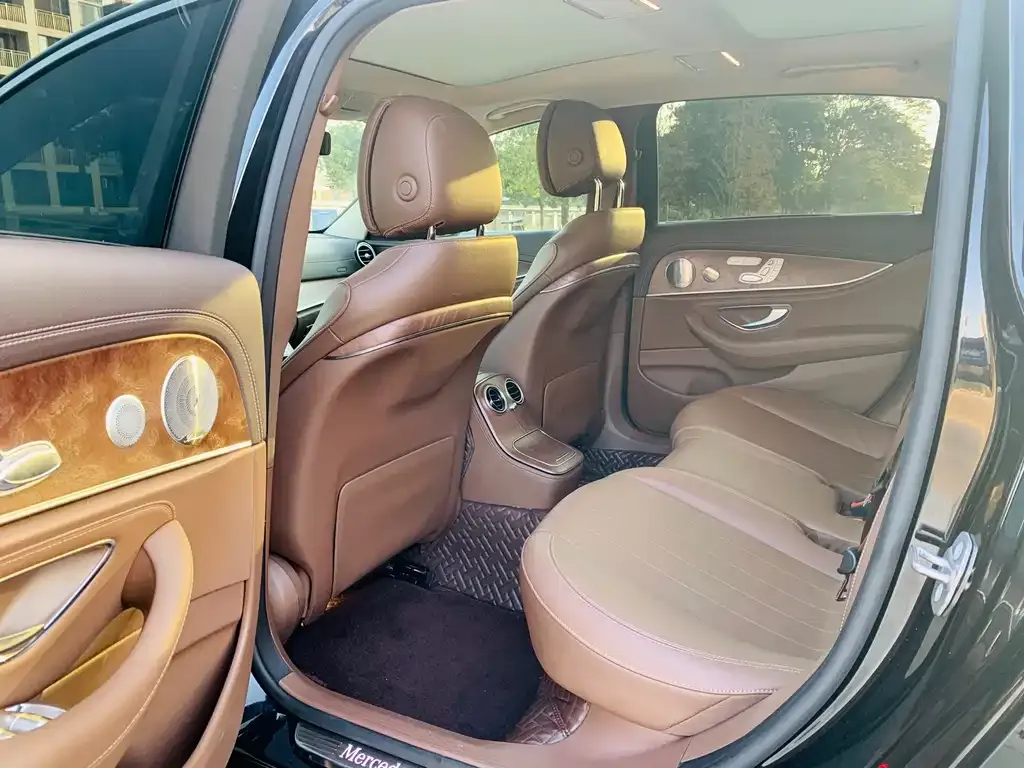 Mercedes-Benz E-Class 2022 из CN, фото 6