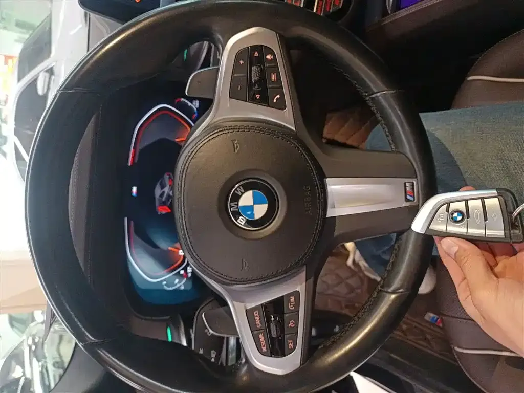 BMW 5 Series 2022 из CN, фото 10