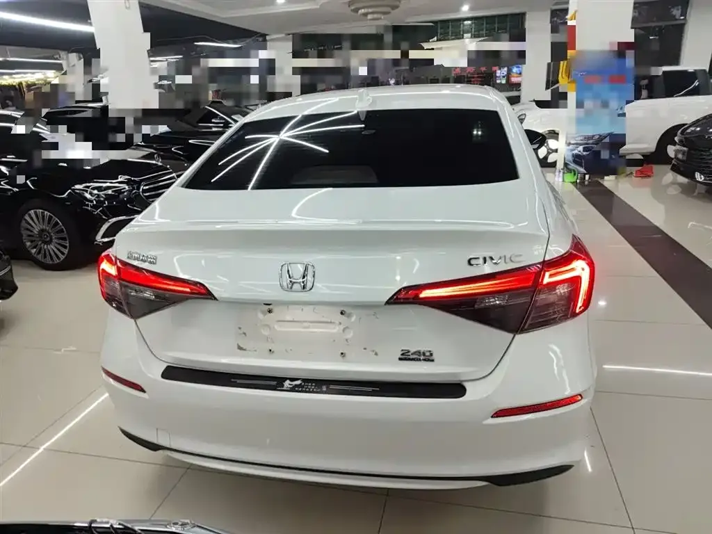 Honda Civic — фото 8