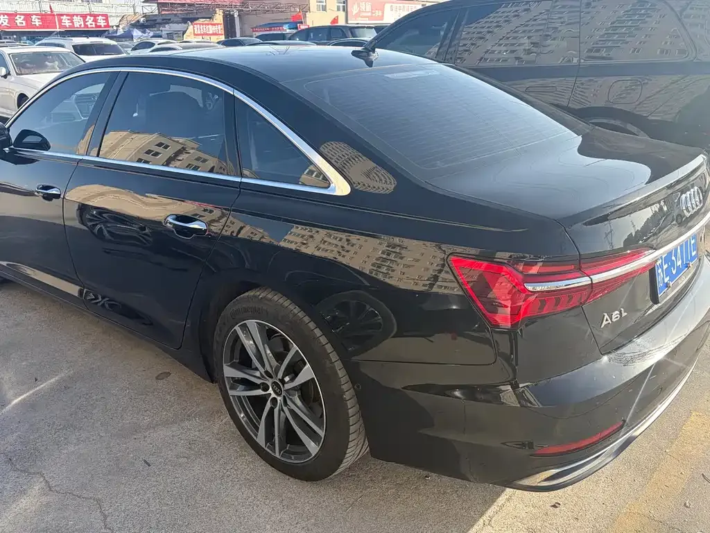 Audi A6L 2023 из CN, фото 4