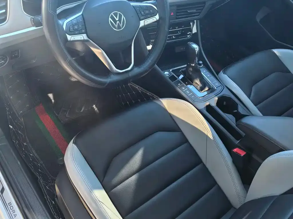 Volkswagen Bora 2023 из CN, фото 10