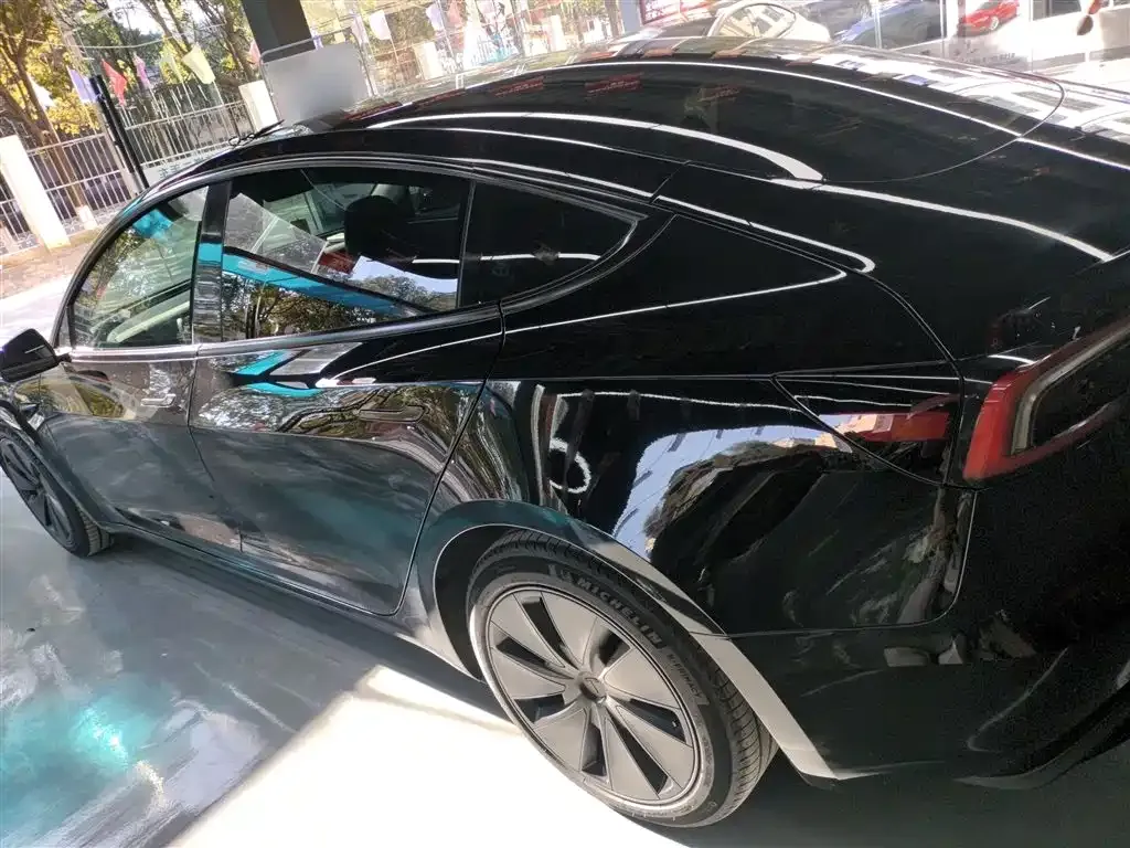 Tesla Model 3 — фото 6