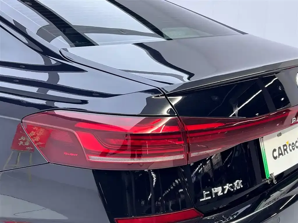 Volkswagen Passat New Energy — фото 9
