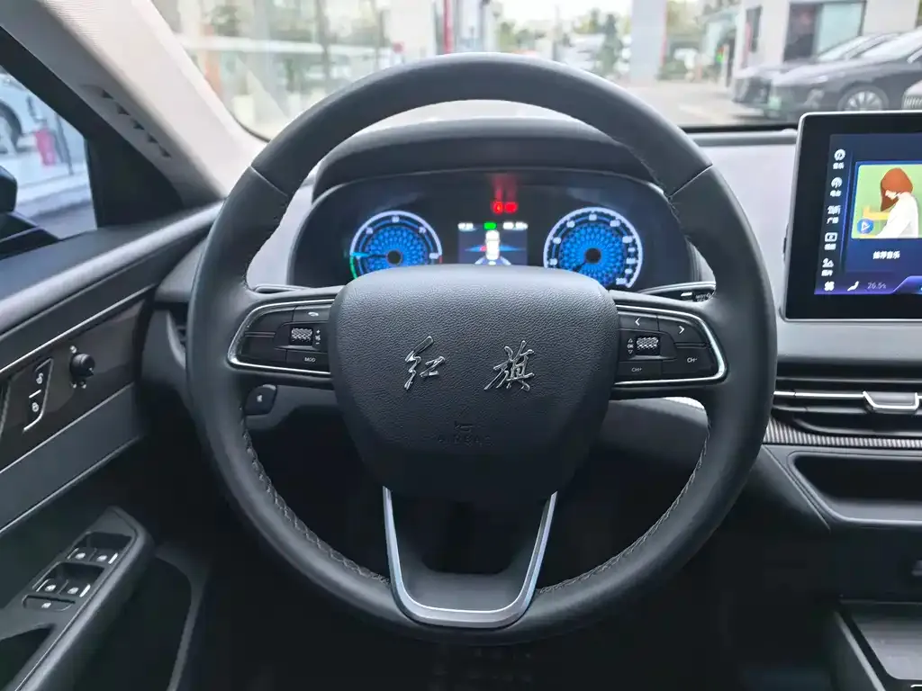 Hongqi E-QM5 2023 из CN, фото 2