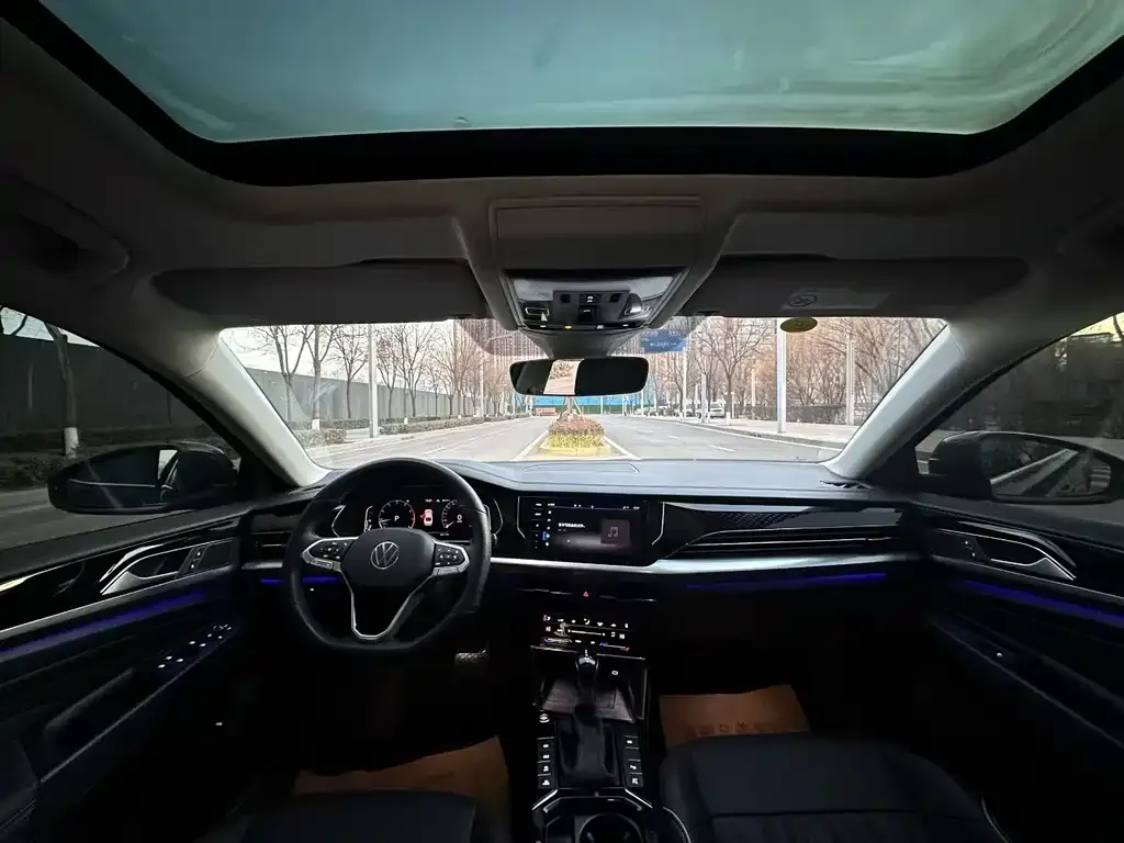 Volkswagen Passat 2021 из CN, фото 2