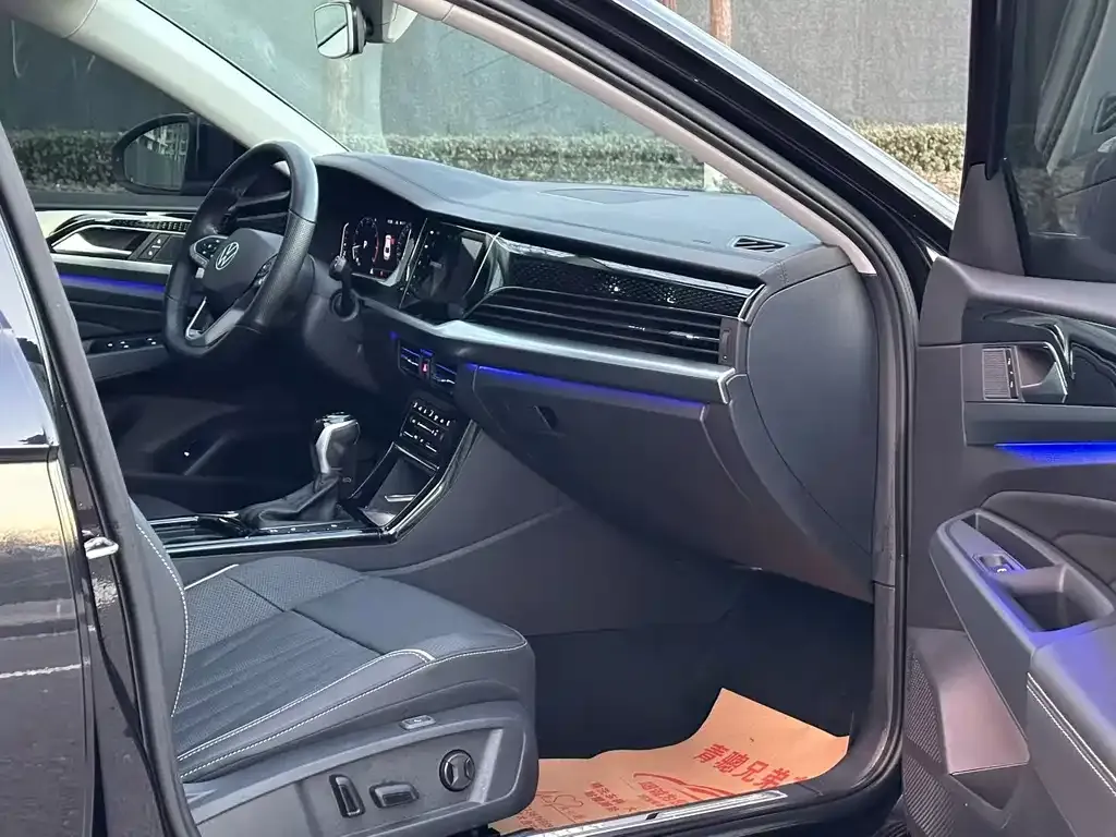 Volkswagen Passat 2021 из CN, фото 6