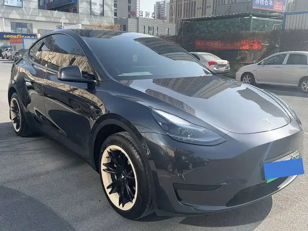 Tesla Model Y 2024 из CN, фото 2