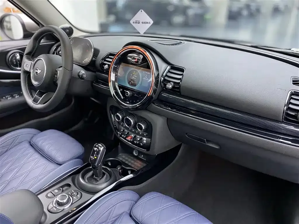 MINI Clubman — фото 5