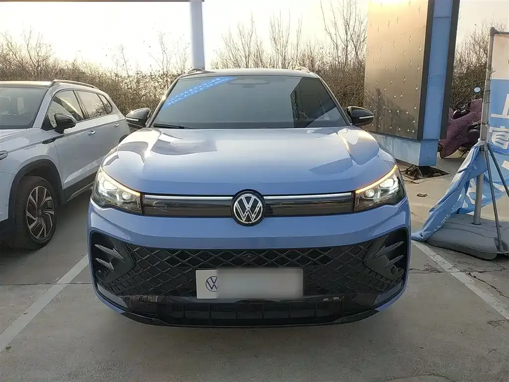 Volkswagen Tiguan L 2024 из CN, фото 3