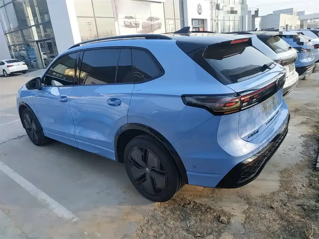 Volkswagen Tiguan L 2024 из CN, фото 10