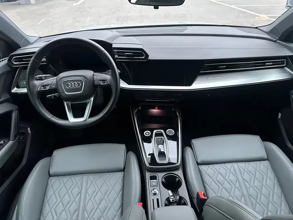 Audi A3 2024 из CN, фото 5