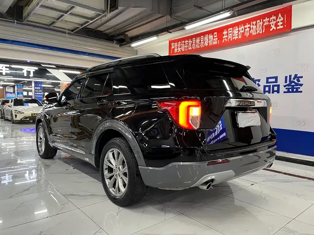 Ford Explorer 2022 из CN, фото 6