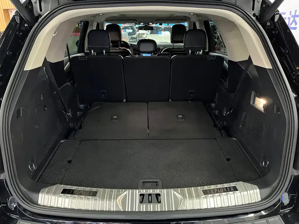 Ford Explorer 2022 из CN, фото 9