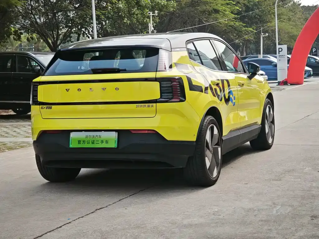 Volvo EX30 2024 из CN, фото 7