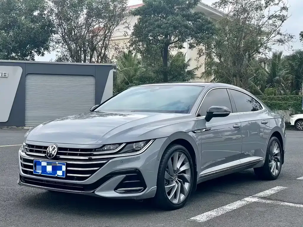 Volkswagen CC 2024 из CN, фото 9