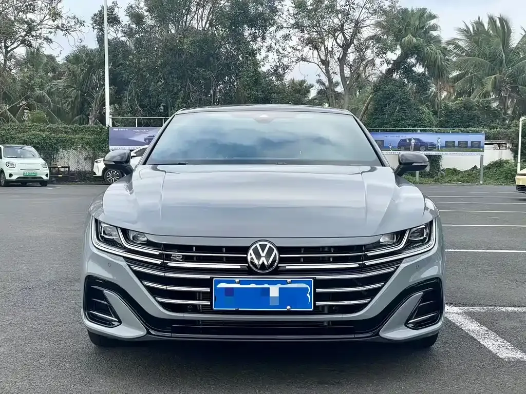 Volkswagen CC 2024 из CN, фото 10
