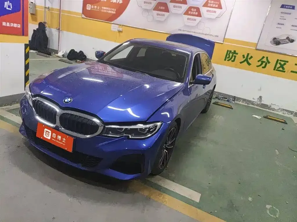 BMW 3 Series 2021 из CN, фото 1