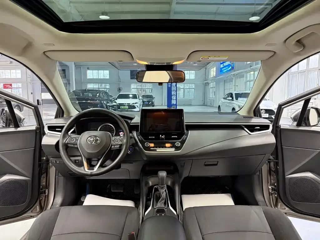 Toyota Corolla 2023 из CN, фото 6