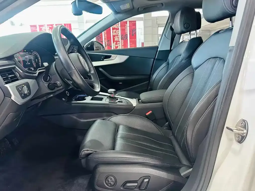 Audi A4L 2023 из CN, фото 6