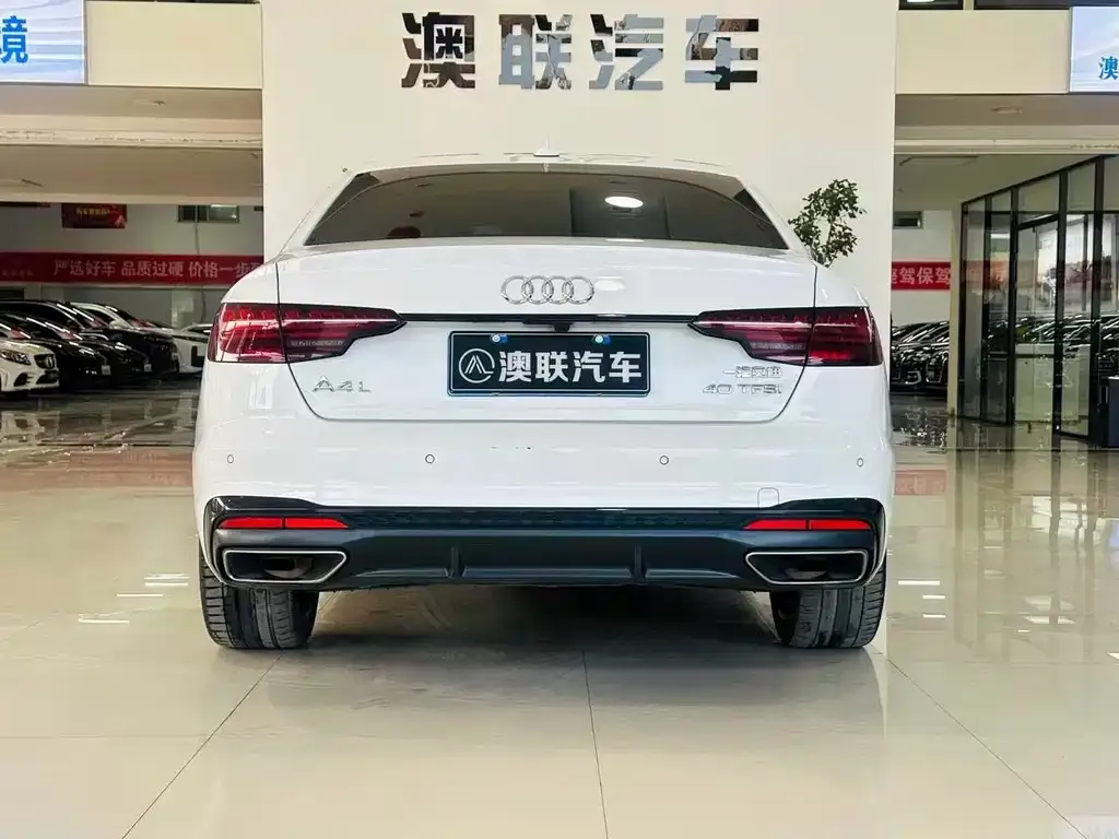 Audi A4L 2023 из CN, фото 5