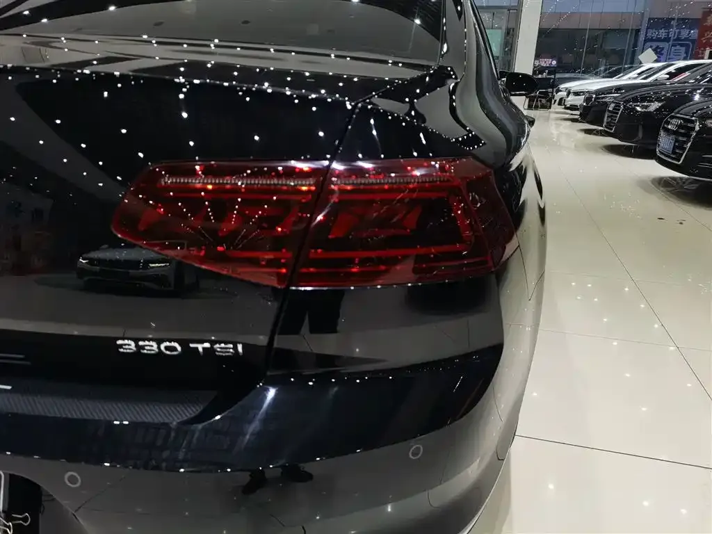 Volkswagen Magotan 2024 из CN, фото 5