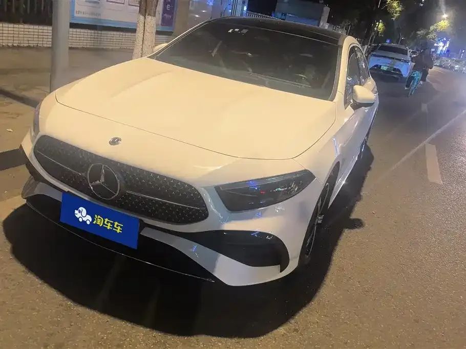 Mercedes-Benz A-Class 2023 из CN, фото 1