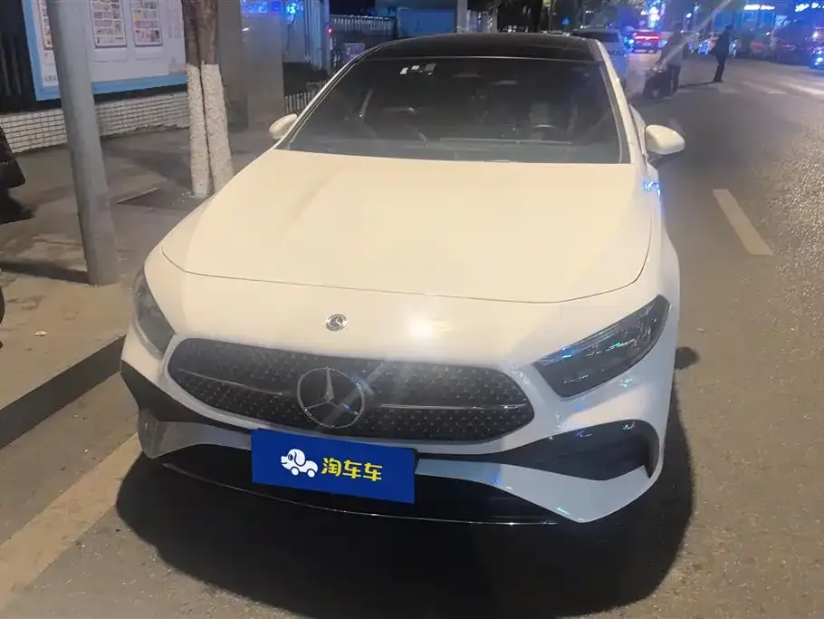 Mercedes-Benz A-Class 2023 из CN, фото 3