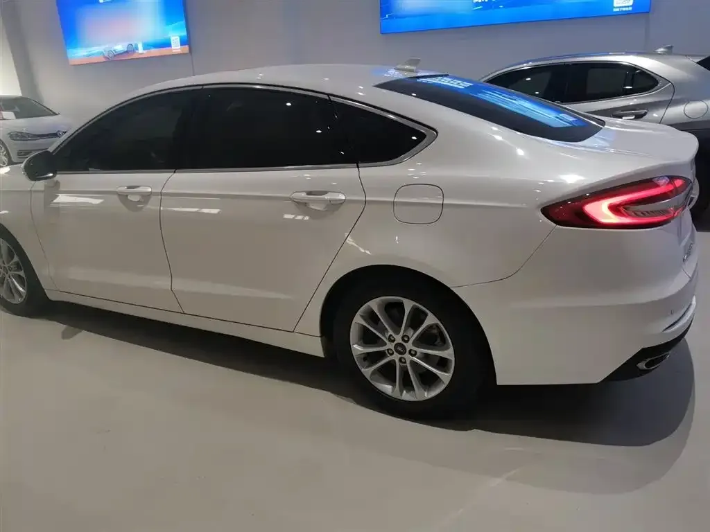 Ford Mondeo 2022 из CN, фото 5