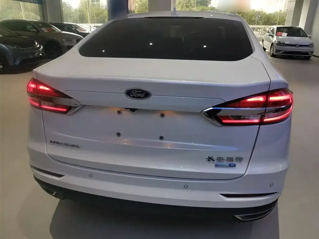 Ford Mondeo 2022 из CN, фото 6