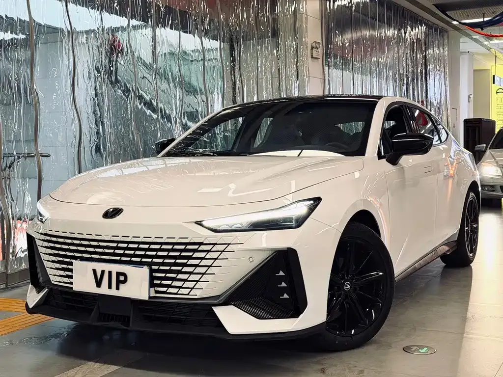 Changan UNI-V 2025 из CN, фото 1