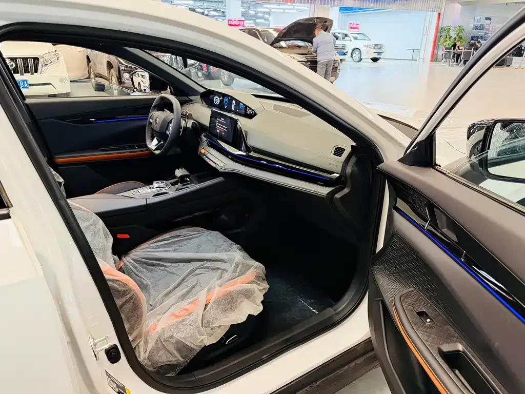 Changan UNI-V 2025 из CN, фото 10