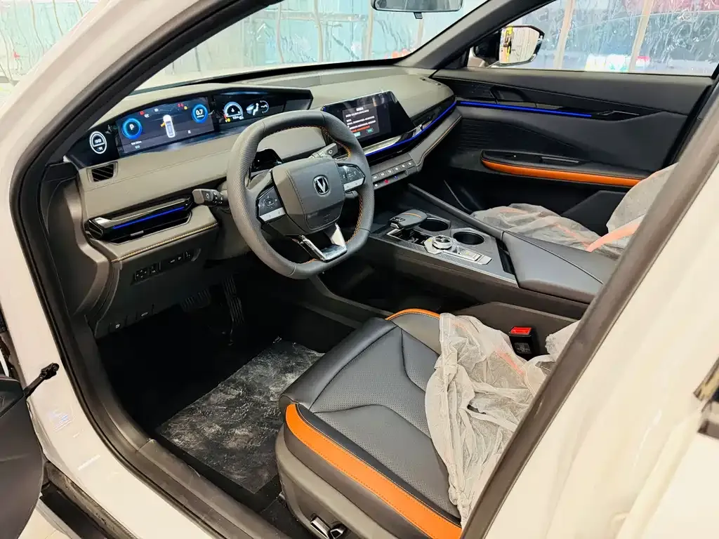 Changan UNI-V 2025 из CN, фото 4