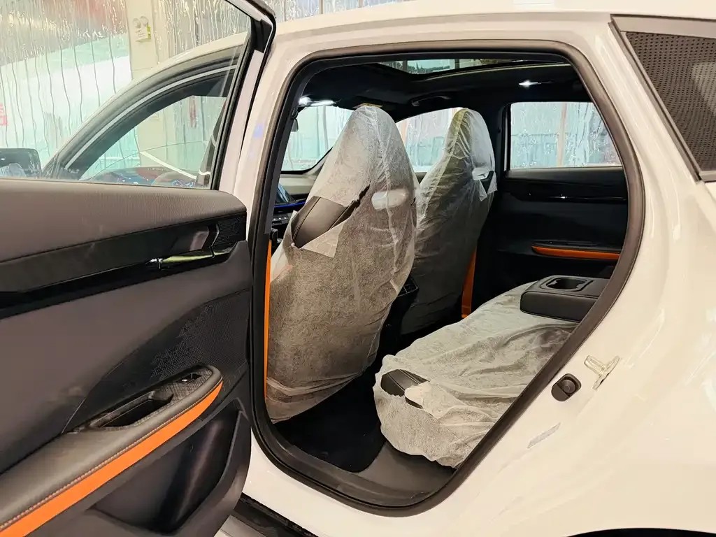 Changan UNI-V 2025 из CN, фото 8