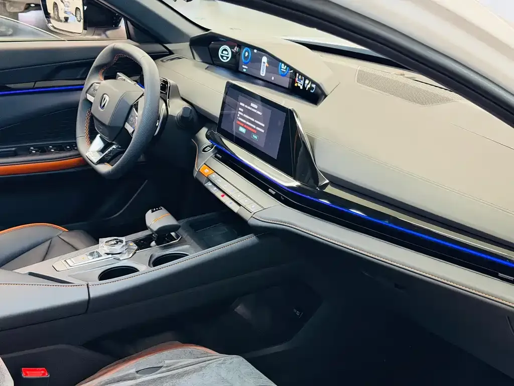 Changan UNI-V 2025 из CN, фото 9