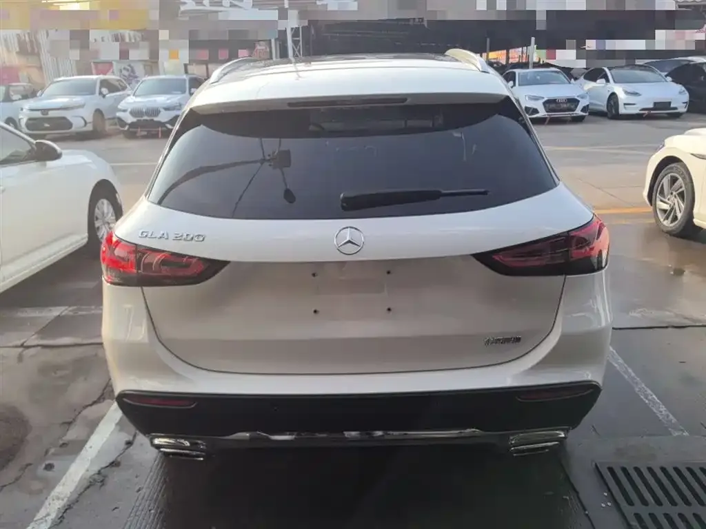 Mercedes-Benz GLA — фото 7