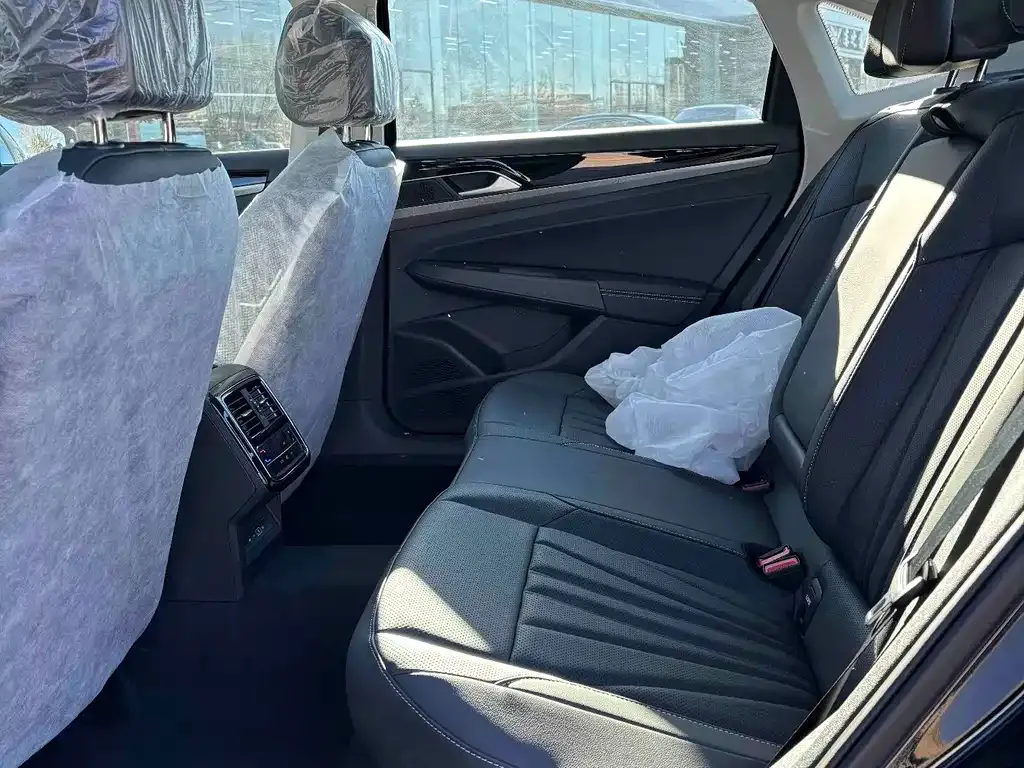 [object Object] Passat 2025 из CN, фото 10