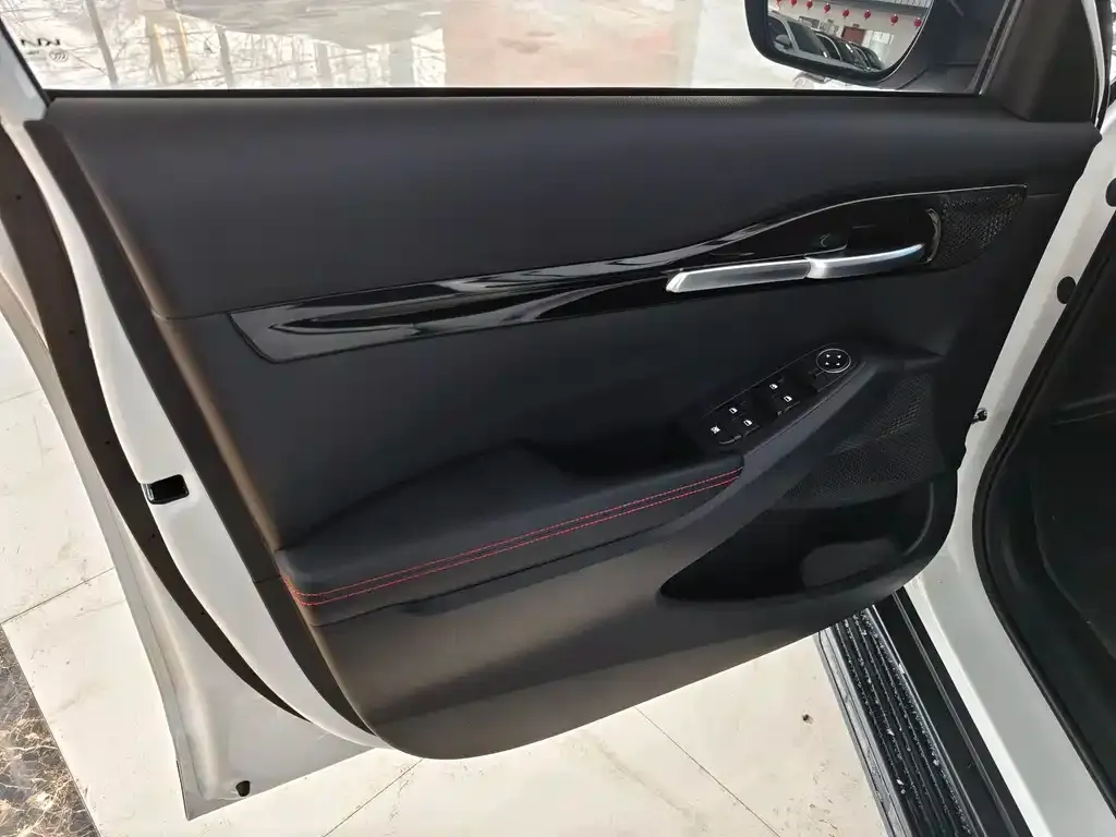 Kia KX3 — фото 2