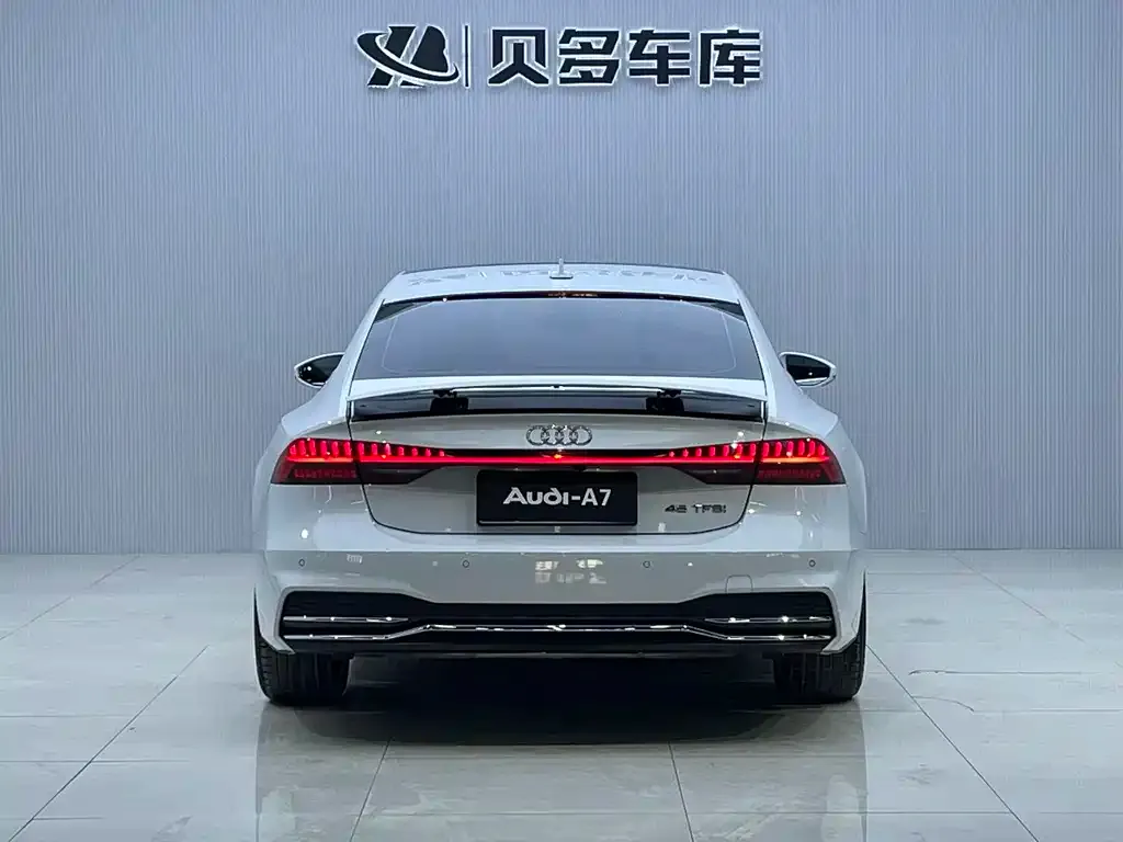 Audi A7 2022 из CN, фото 4