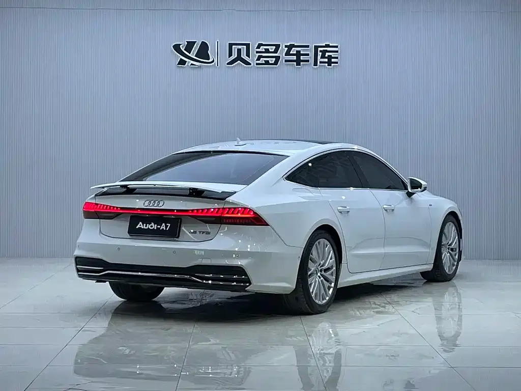 Audi A7 2022 из CN, фото 9