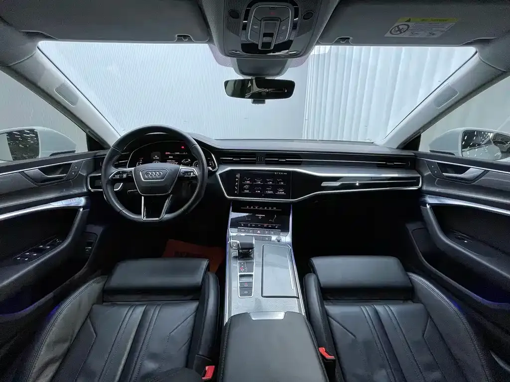 Audi A7 2022 из CN, фото 10