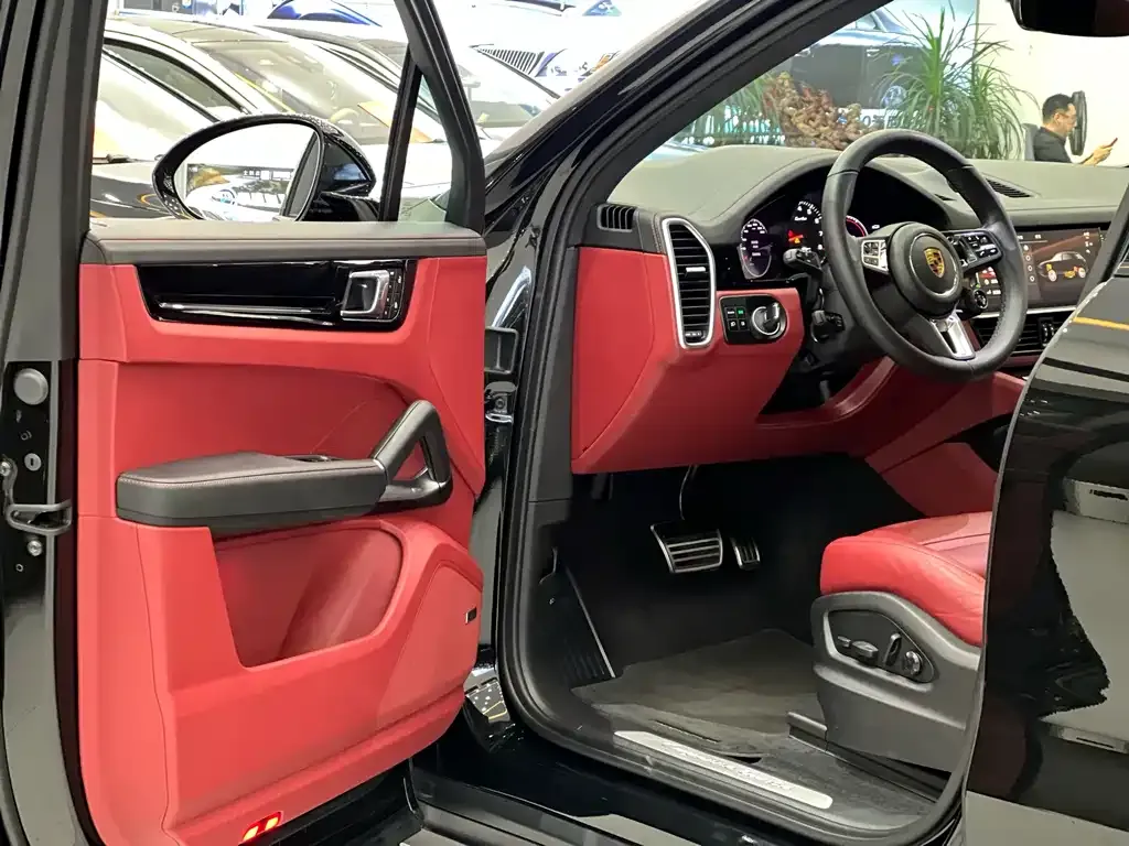 Porsche Cayenne 2023 из CN, фото 7