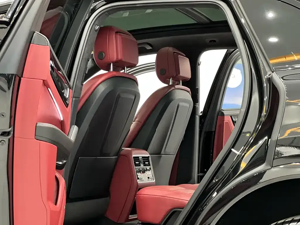 Porsche Cayenne 2023 из CN, фото 3