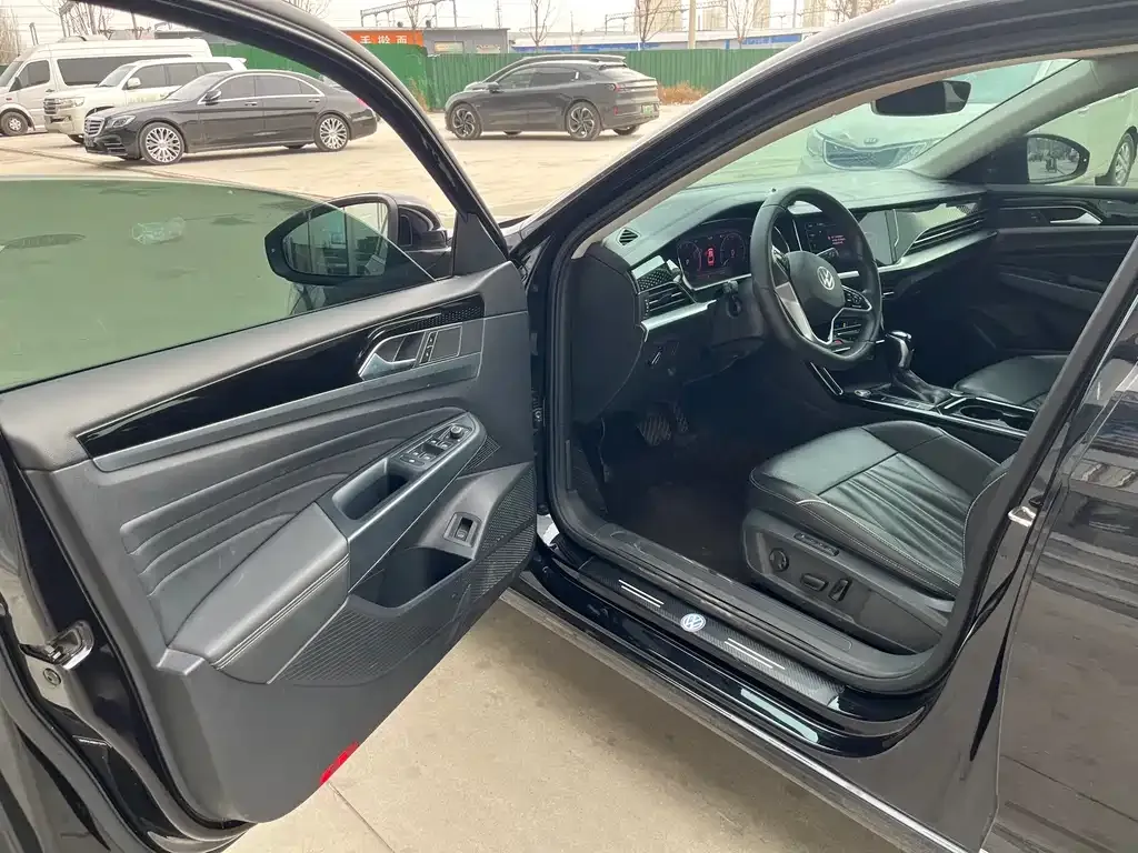 Volkswagen Passat 2022 из CN, фото 7