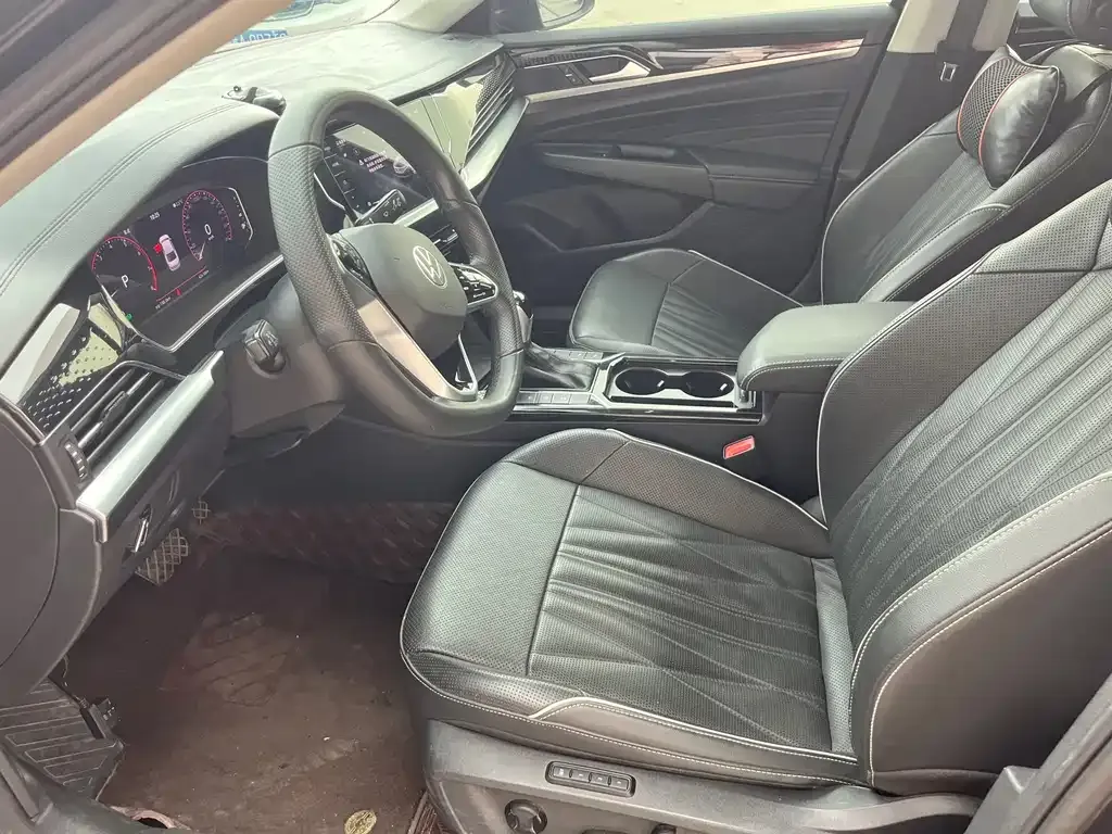 Volkswagen Passat 2022 из CN, фото 10