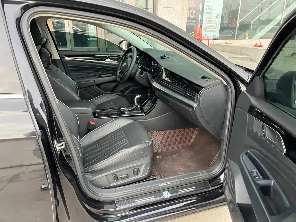 Volkswagen Passat 2022 из CN, фото 6