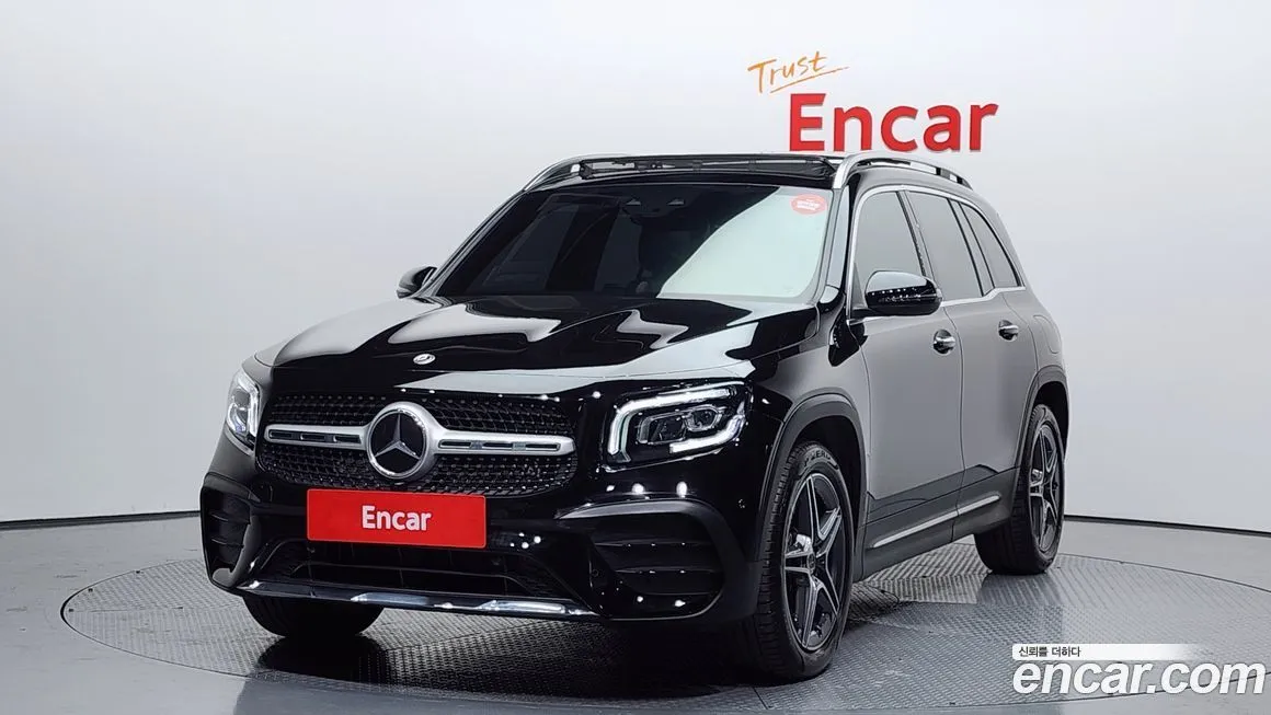 Mercedes-Benz GLB-Class — фото 1